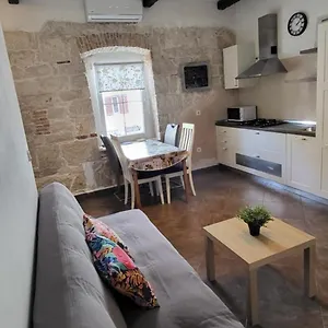  Apartment Alba