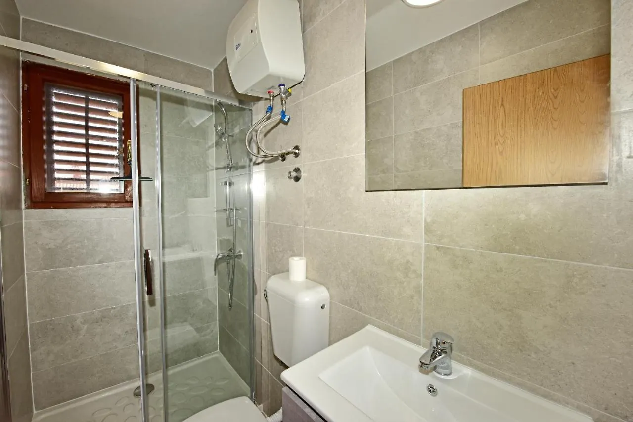Only 250M From The Sea Apartment Funtana
